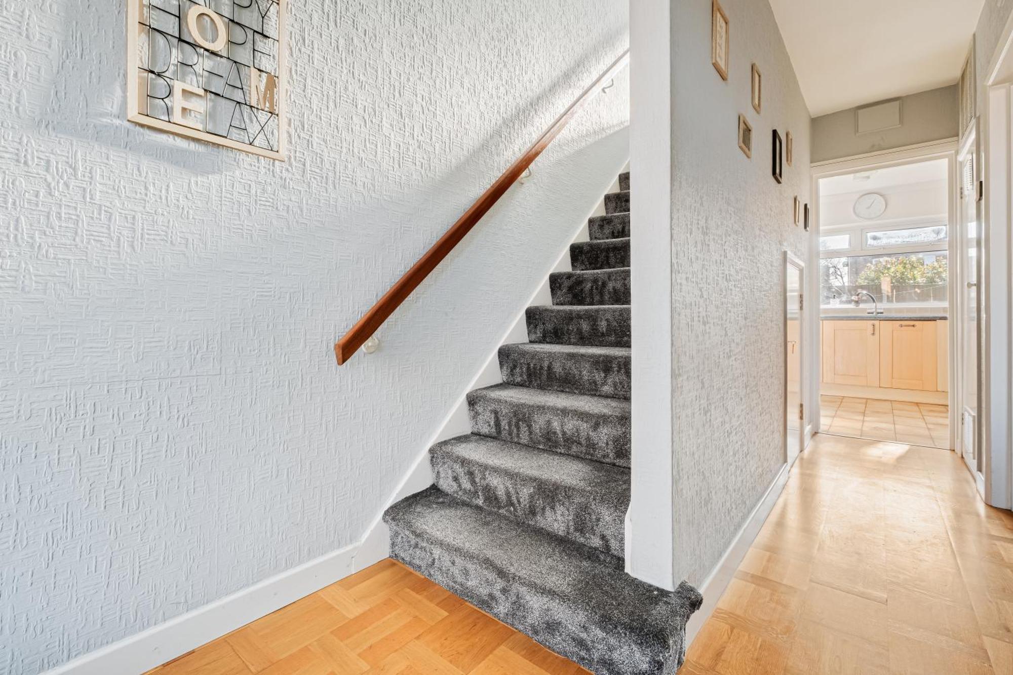Comfy And Freshly Redecorated Home By Our Home Short Stays Close To Town Centre With Free Parking Бедфорд Экстерьер фото