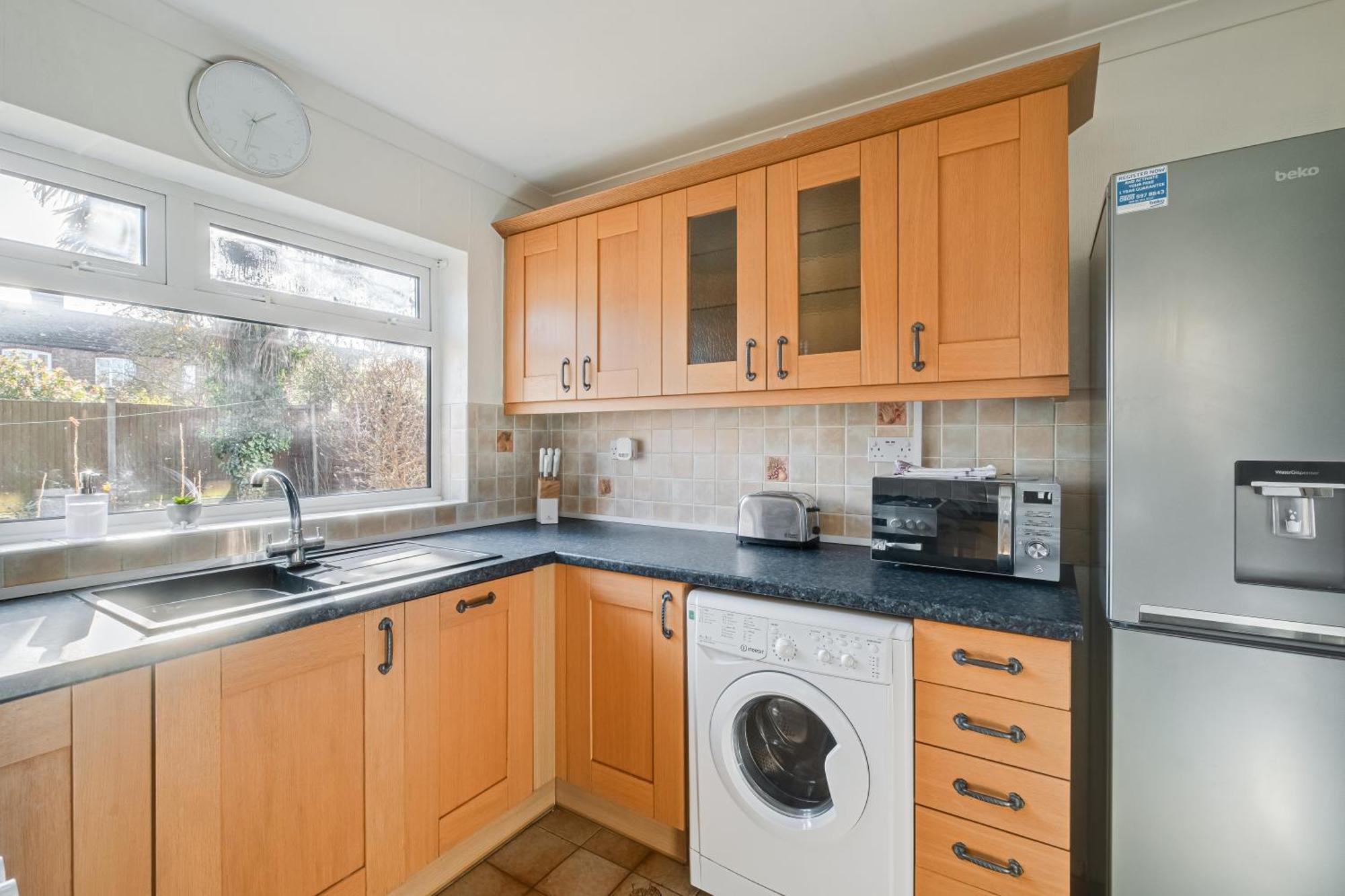 Comfy And Freshly Redecorated Home By Our Home Short Stays Close To Town Centre With Free Parking Бедфорд Экстерьер фото